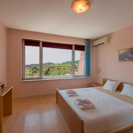 Private 阳光海滩